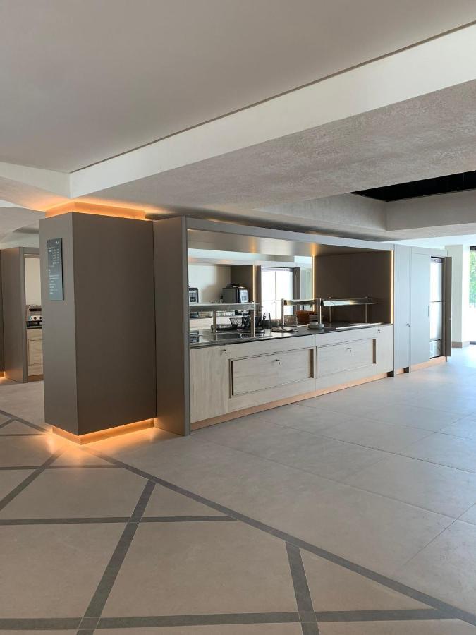 New & Beautiful Loft In Puerto Banus Appartement Marbella Buitenkant foto