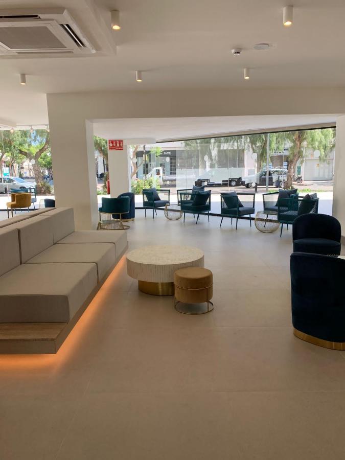 New & Beautiful Loft In Puerto Banus Appartement Marbella Buitenkant foto