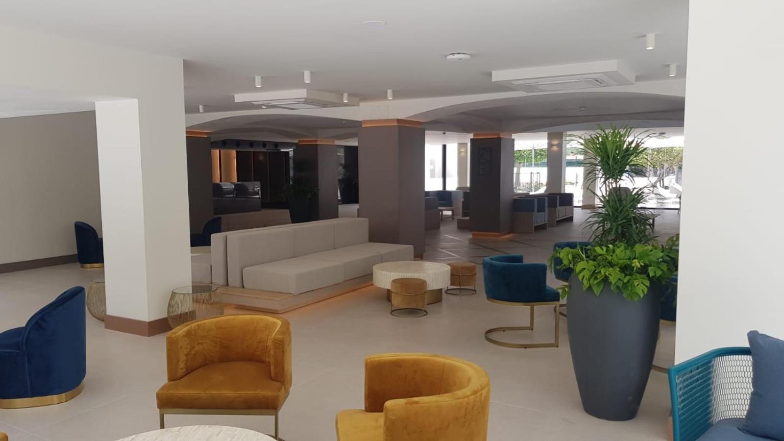 New & Beautiful Loft In Puerto Banus Appartement Marbella Buitenkant foto